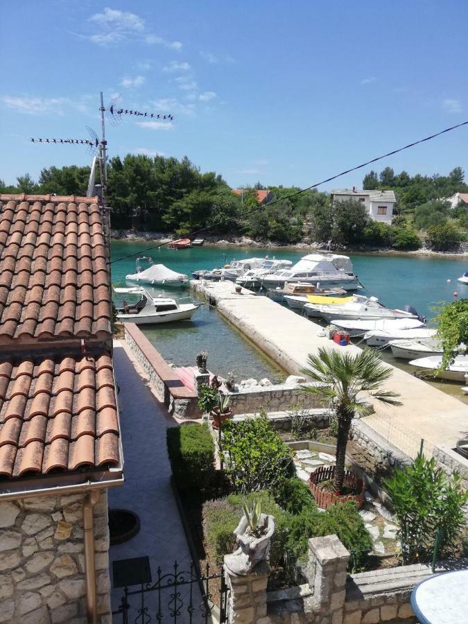 Apartments Ana Pogana Punta Križa Екстериор снимка